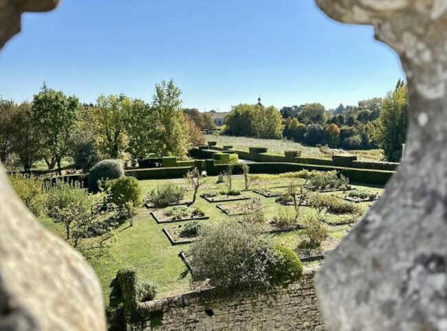 Jardin médieval du château de Vayres
