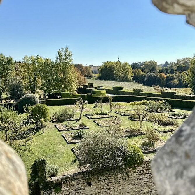 Jardin médieval du château de Vayres